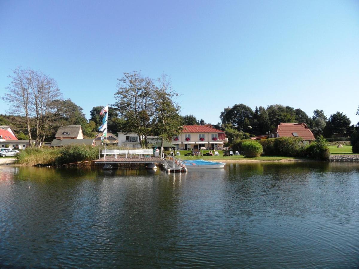 Ferienwohnungen Direkt Am See Bei Den Kaiserbaedern Heringsdorf  Exterior photo